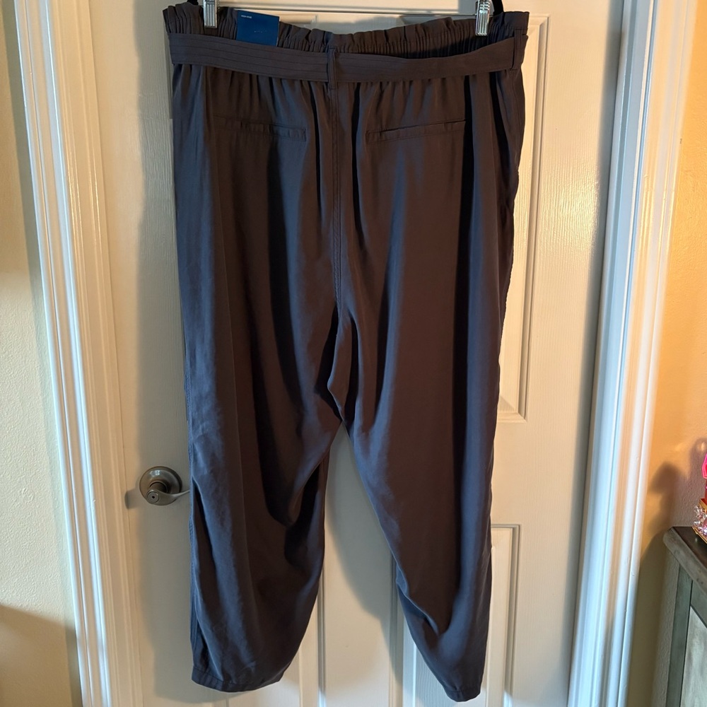 Old Navy Women's High-Rise Tie-Waist Casual Pants -Size 2X - Picture 11 of 11